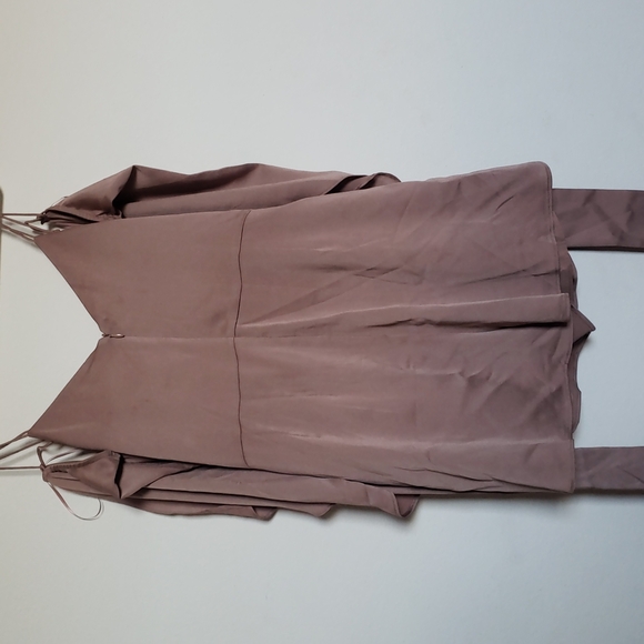 Cute silk sleeveless romper - Picture 2 of 4